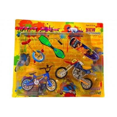 Toy skateboard set -...