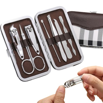 Nail care set with cosmetic...