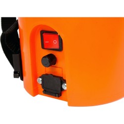 Slėginis purkštuvas su bakeliu 16l 12V 8000mAh Slėginis purkštuvas su bakeliu 16l 12V 8000mAh