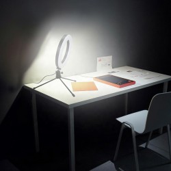 LED žiedinė lempa