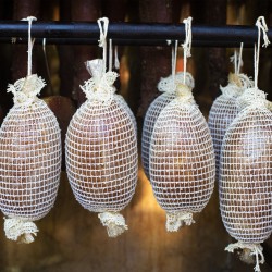Mėsos tinklelis (220°C) plotis 15cm x 5m