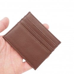 Minimalistinis rudos spalvos kortelių dėklas Minimalistinis rudos spalvos kortelių dėklas