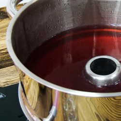 Nerūdijančio plieno sulčiaspaudė 8 L Nerūdijančio plieno sulčiaspaudė 8 L