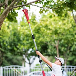 Akumuliatorinis teleskopinis genėjimo pjūklas WORCRAFT 20V LI-ION Akumuliatorinis teleskopinis genėjimo pjūklas WORCRAFT 20V LI-ION