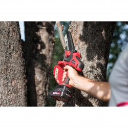Akumuliatorinis grandininis mini pjūklas su plastikine dėže WORCRAFT 20V LI-ION Akumuliatorinis grandininis mini pjūklas su plastikine dėže WORCRAFT 20V LI-ION