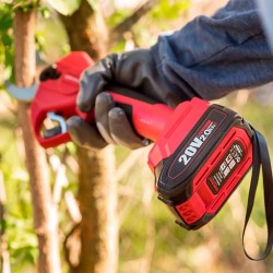 Akumuliatorinis sekatorius WORCRAFT 20V LI-ION