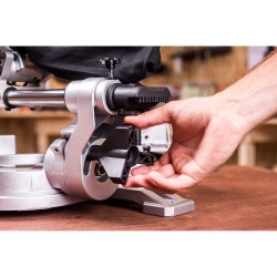 Akum. skersinio pjovimo staklės WORCRAFT 185mm 20V LI-ION (Be akumuliatoriaus ir įkroviklio)