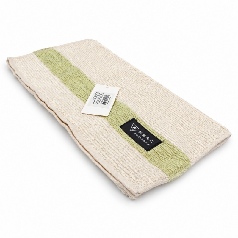 34 × 74 cm medvilninis rankšluostis, kreminis su šviesiai žalia juosta