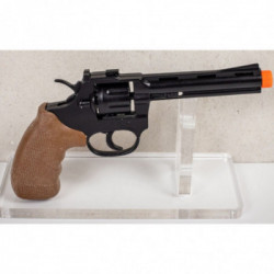 Metalinis revolveris šaudantis garsiniais pistonais MPS-210